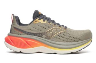 Saucony Hurricane 25 running trainers in taupe and fire – Sizes 6 to 12 w/code