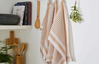 Set of 3 Tea Towels (Red / Grey / Brown) – Free C&C