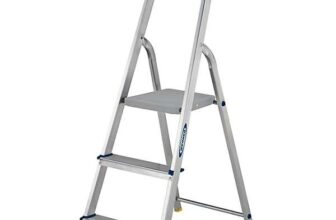 Werner 3 tread Aluminium High handrail Step Ladder (click and collect)