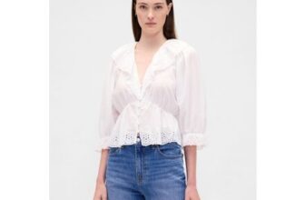 White Ruffle Collar V-Neck Top
