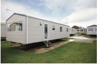 Wild Duck Norfolk 2 adults 2 children 04/05 – 08/05