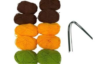 XingShengLink 10 Skeins Acrylic-Polyester Crochet Yarn Kit with Green Wire