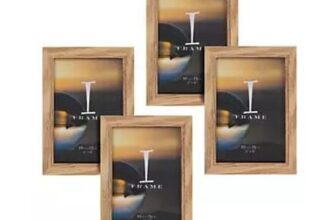 iFrame Set of 4 Oak Finish 4 X 6 Inch Photograph Frames