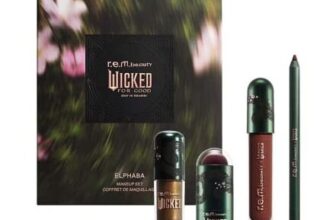 r.e.m. Beauty X Wicked: For Good – Elphaba Makeup Set