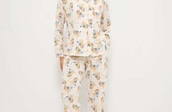 Bluey Love and Hugs Womens Matching Pyjamas – Size 4-6 & 20-22 – Free C&C