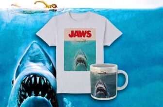 Jaws T-Shirt & Mug Bundle