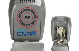 Master Lock Wall-Mounted Key Safe, Medium