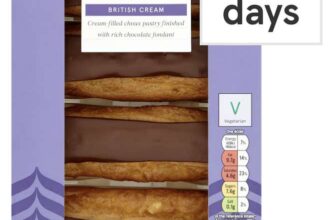 Tesco Belgian Chocolate Eclairs 4 Pack / Tesco Cream & Strawberry Jam Doughnuts 2 Pack (Clubcard Price)