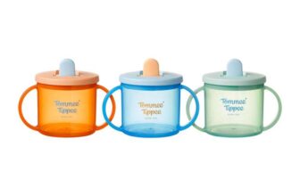 Tommee Tippee First Cup, 190ml, Non-Spill Sippy Cup for Babies 4 Months, with Free-Flow Flip-Down Spout and Easy to Hold Handles