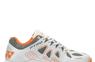 Yonex Pyro 2 Badminton Shoes (Size 7)