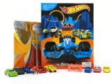 Hot Wheels My Busy Books – Storybook, 10 figurines, playmat